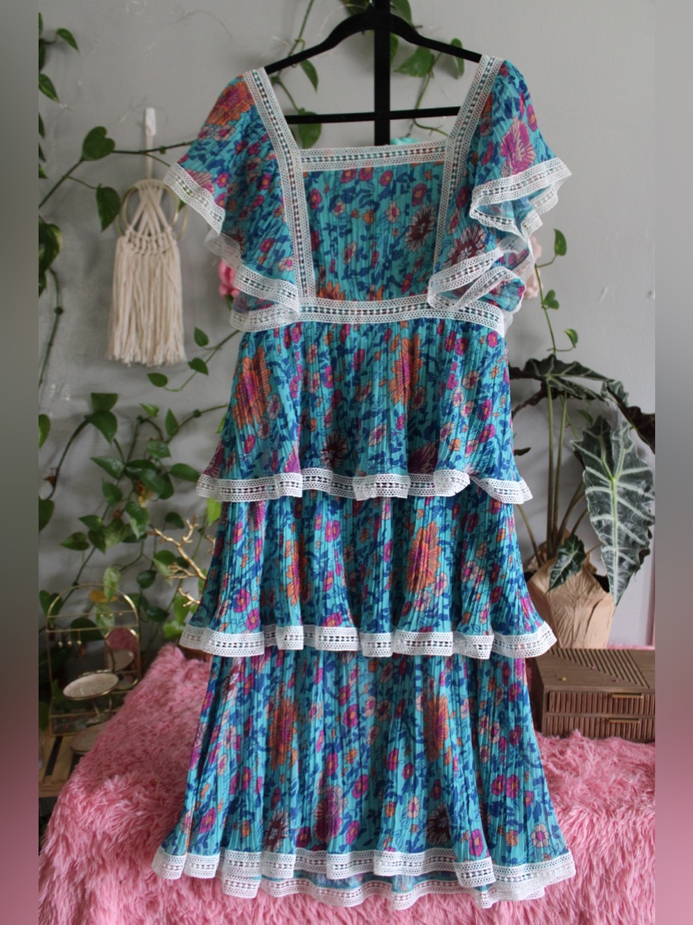 Women’s Large Turquoise Floral Tiered Maxi Dress White Lace Trim